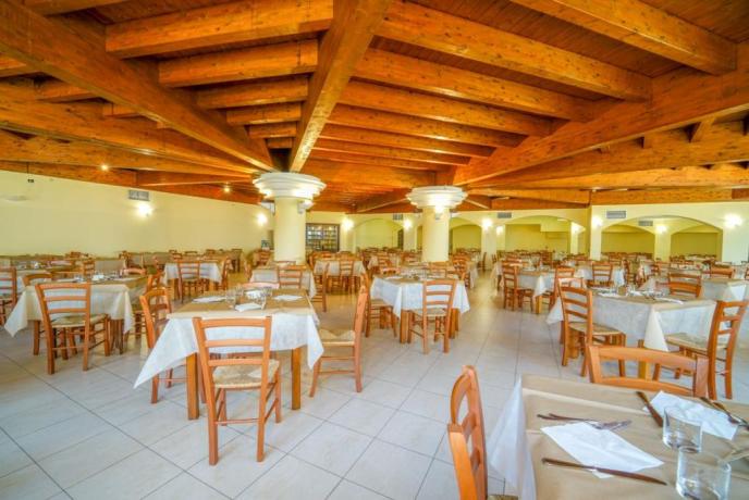 Grande Sala Ristorante: Baia Rocchetta Tropea 