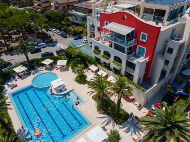 Piscina: Hotel Fronte Mare 4 stelle Grottammare 