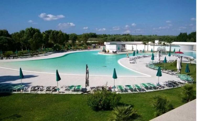 Vista Piscina: Villaggio 4 stelle La Brunese 