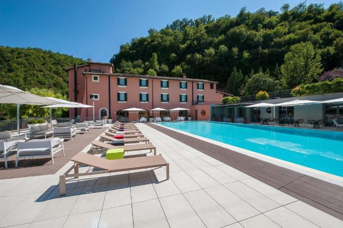 piscina relax in Umbria 