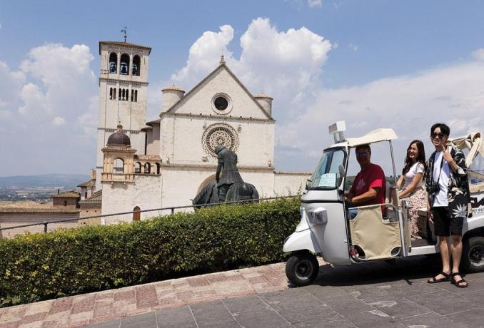 Vacanza Assisi Ape Calessino Tour 