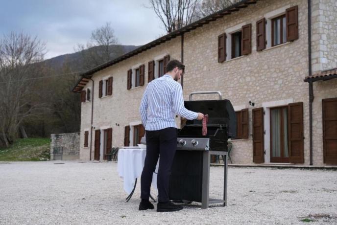 Barbecue in Casolare immerso nel verde Cascia 