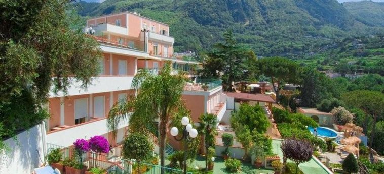 Hotel con terme a Ischia immerso nel verde 