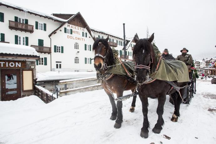 Romantico Inverno in Montagna 