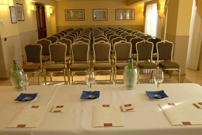 Hotel Benevento con sala congressi attrezzata 