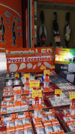 Vendita/Ricambi Ugelli cucina a Gas Metano e GPL Ricambi Cucine a Gas,  Folletto Rigenerato, Lampade a Led - Strappini Foligno (Perugia) Umbria  Italia